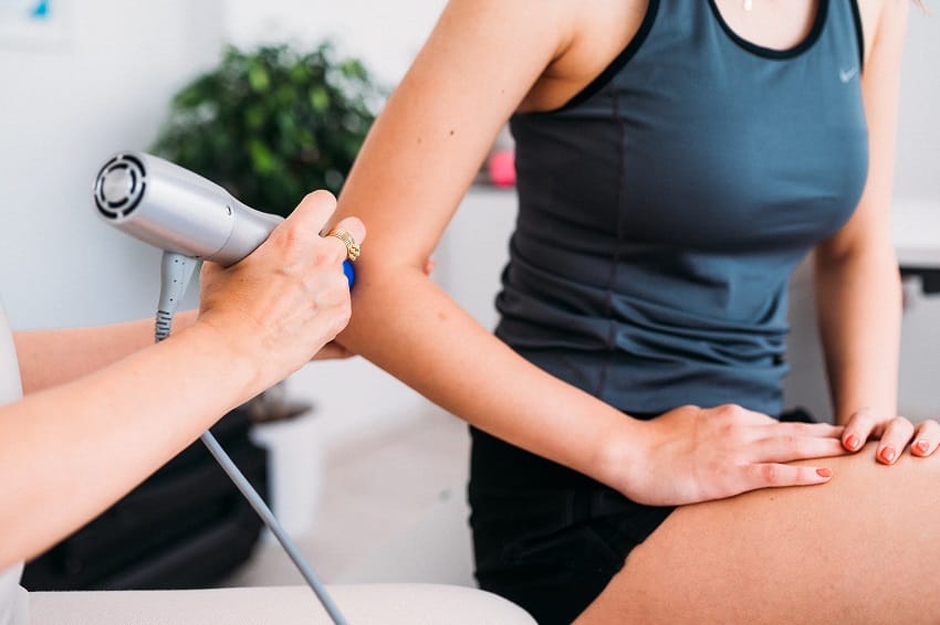 Shockwave terapija za teniski lakat