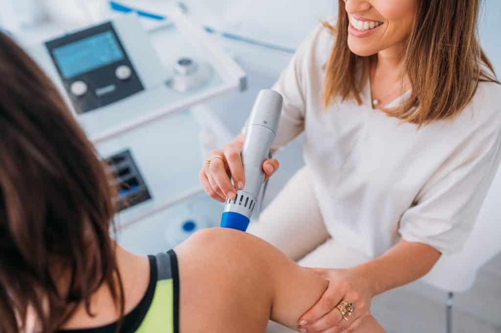 Shock wave terapija za lečenje kalcifikata u ramenu